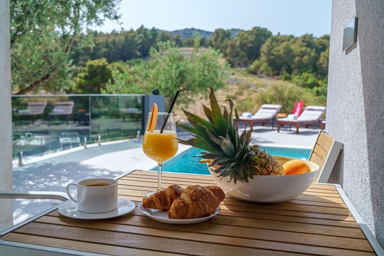 Villa Gray Tribalj Extérieur photo