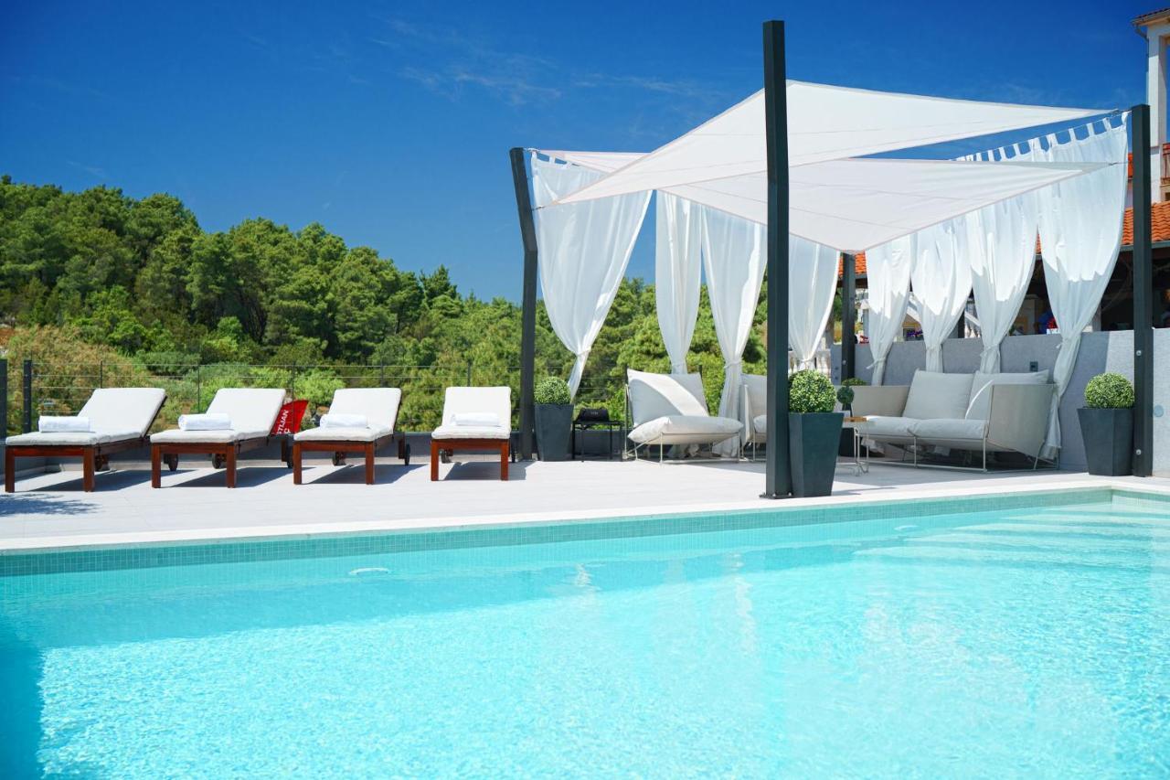 Villa Gray Tribalj Extérieur photo